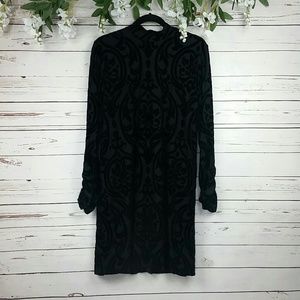 ronni nicole velvet dress